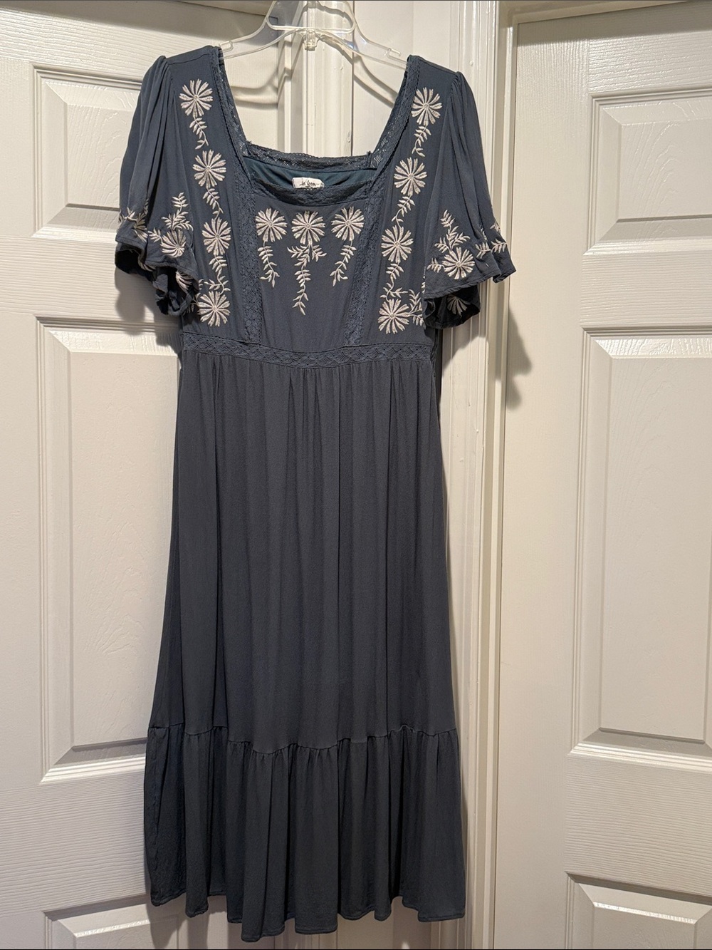In Loom Embroidered Gray/ Green Lace detail Midi Prairie Dress Sq Neck Boho Med